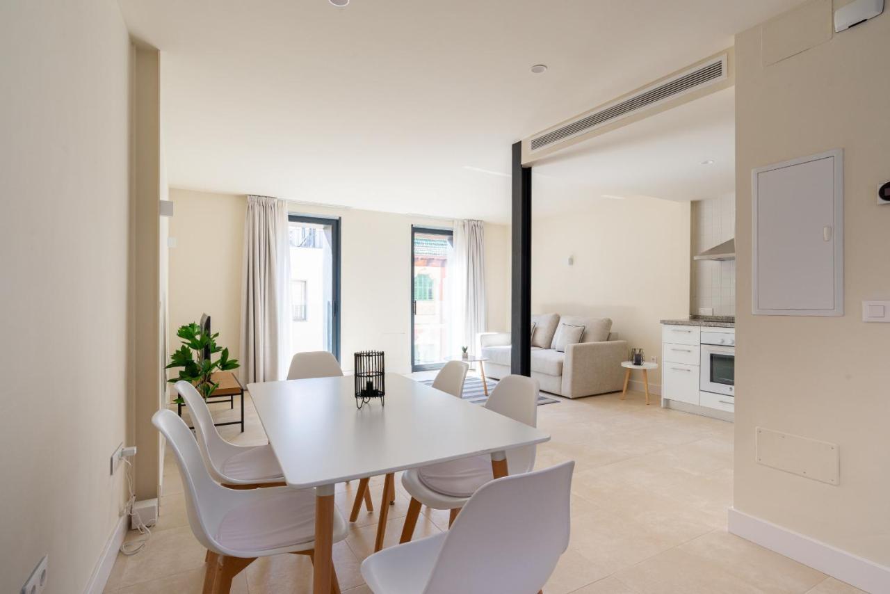 Urbe10 Carreteria Big Terrace Suite Málaga Exteriör bild