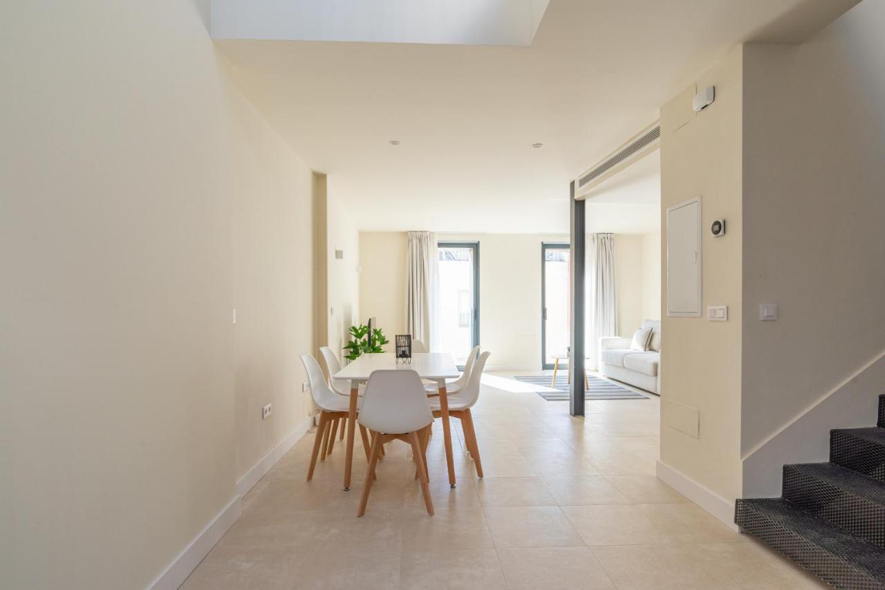 Urbe10 Carreteria Big Terrace Suite Málaga Exteriör bild