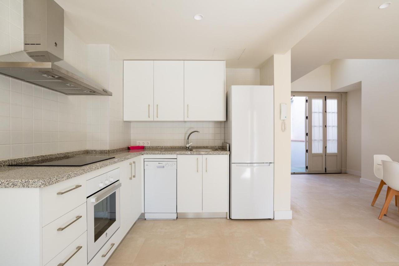 Urbe10 Carreteria Big Terrace Suite Málaga Exteriör bild