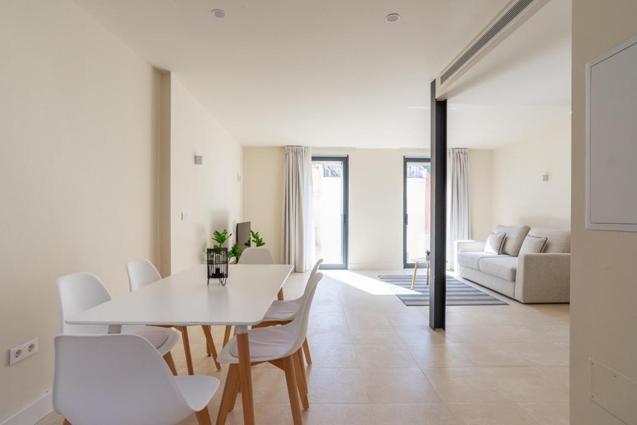 Urbe10 Carreteria Big Terrace Suite Málaga Exteriör bild