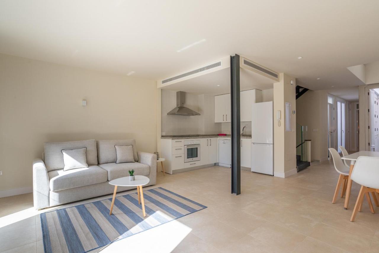 Urbe10 Carreteria Big Terrace Suite Málaga Exteriör bild