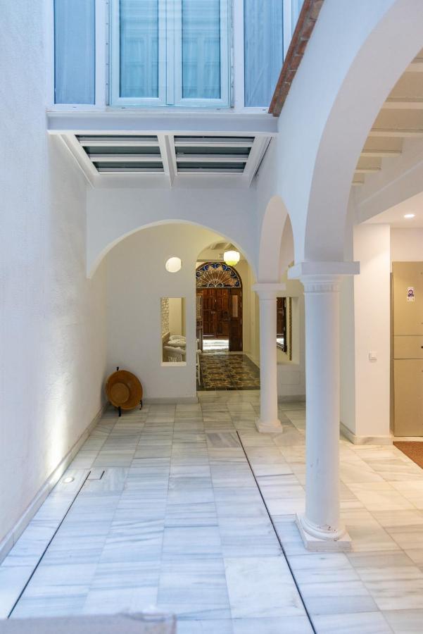 Urbe10 Carreteria Big Terrace Suite Málaga Exteriör bild
